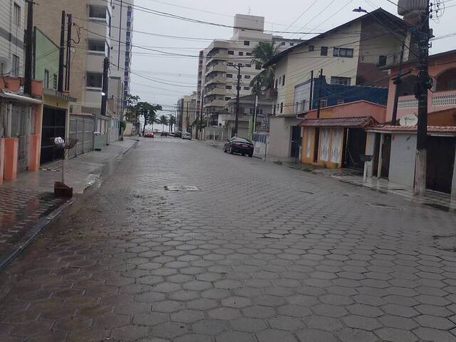 #57 - Apartamento para Venda em Mongaguá - SP